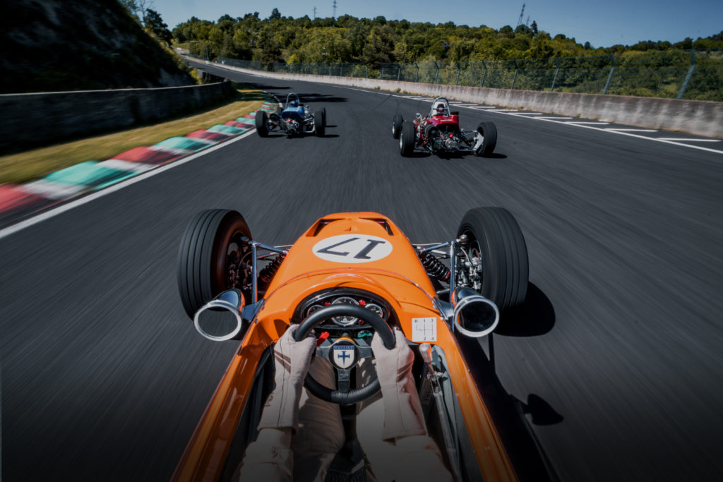 Des Formule Ford Crosslé 90F sur le circuit automobile de Charade.