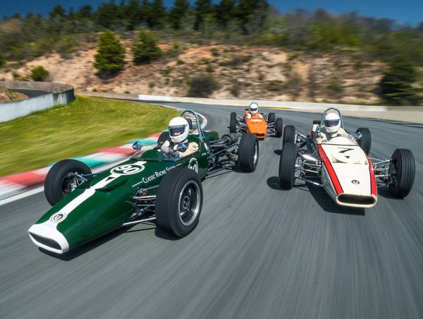 Les voitures de l'école de pilotage Classic Racing School