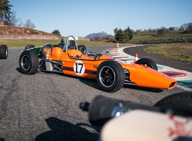 Crosslé 90F Formule Ford orange
